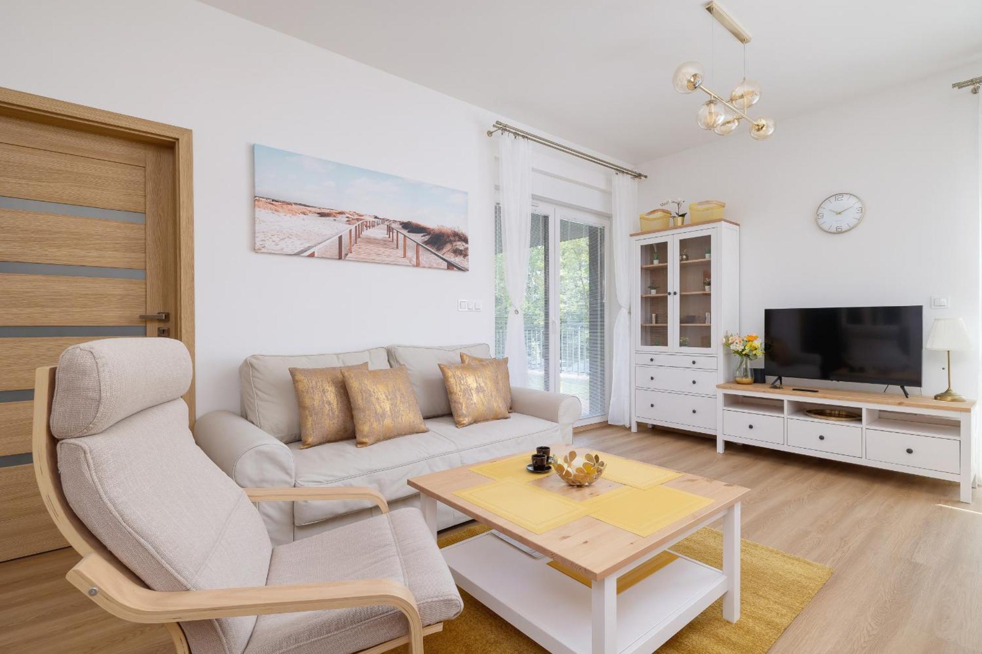 Luxury Two Bedroom Apartment With Terrace And Parking By Renters Prestige Катовіце Екстер'єр фото
