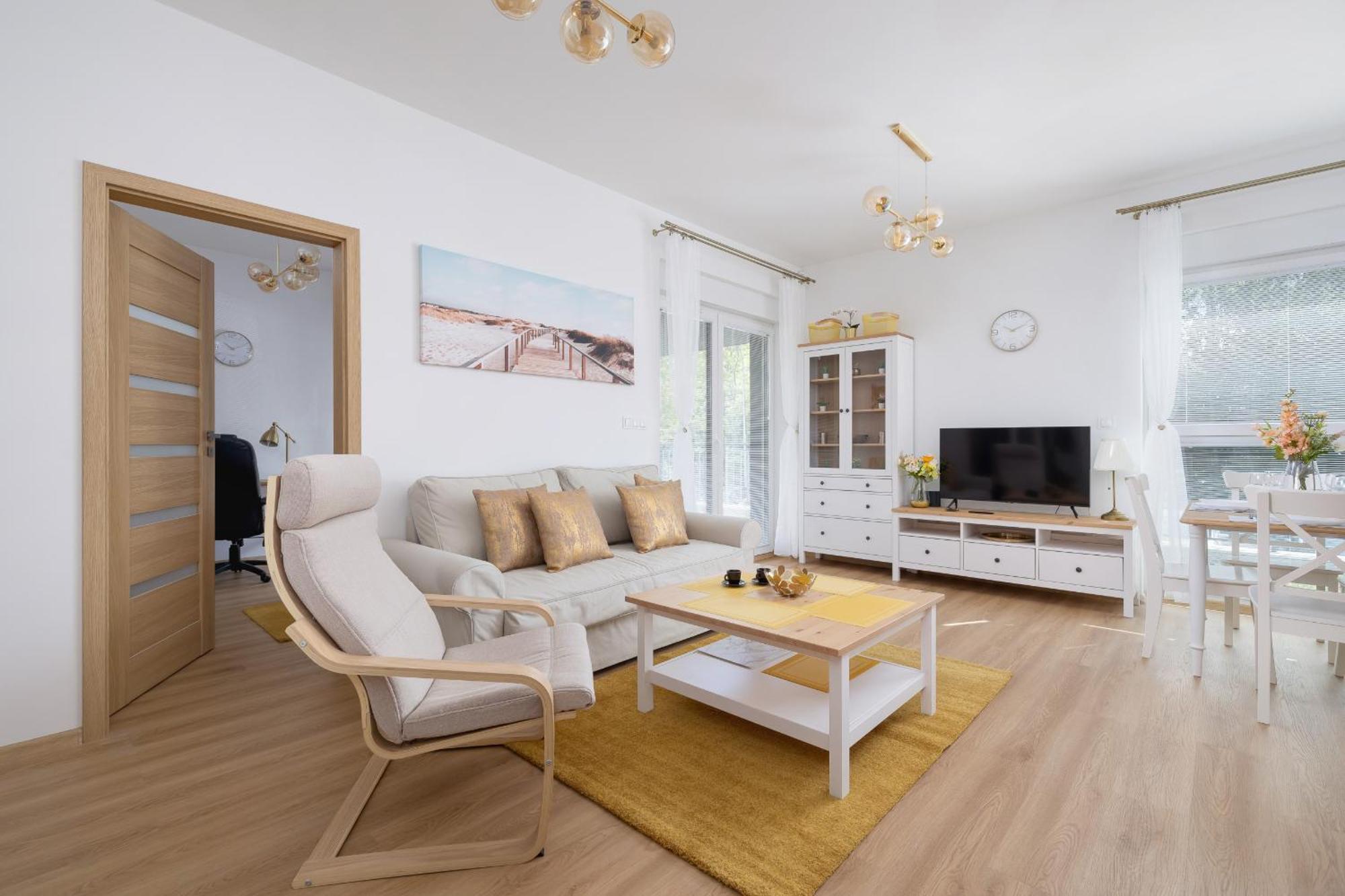 Luxury Two Bedroom Apartment With Terrace And Parking By Renters Prestige Катовіце Екстер'єр фото